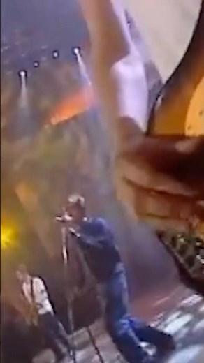 blur - The Universal, live at the ​⁠‪@MTV‬ European Music Awards in 1995 #shorts #blur