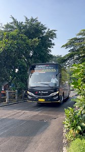 50K views · 756 reactions | Mantap manuver lewat jembatan pintu keluar terminal hm 197 ♥️ #busharyanto #haryantomania #busmania #semuaorang | Bang Jarwo Bus | Facebook