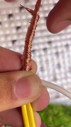 Perfect electrical splice done by a pro Clean work#USAConstruction #ElectricalSplice #ProTip