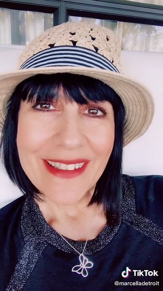 G R A T I T U D E!!! 💜💜💜💜#marcelladetroitofficial #singersoftiktok #foryourpage #marcelladetroit #newmusic2021 #alien2me #love #peace