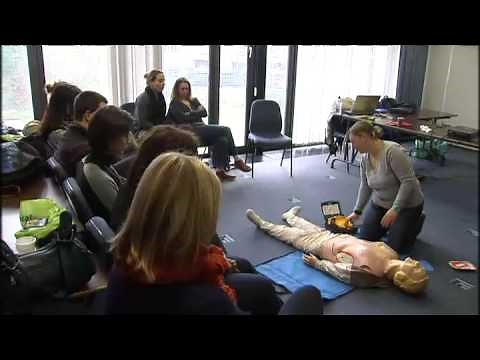 Formation 1e secours pour les instituteurs organisée par la Croix-Rouge