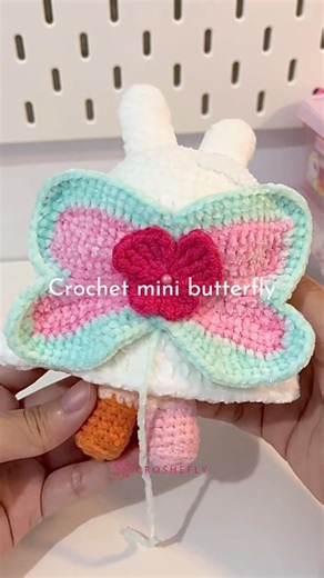 Butterfly applique free pattern 🦋💕 #croshefly #crochet #freepattern #any #gmmtv