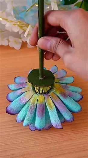 How to Make Dahlia Flowers With Tissue Paper/DIY Flower Making Ideas With Napkin #diy #shorts