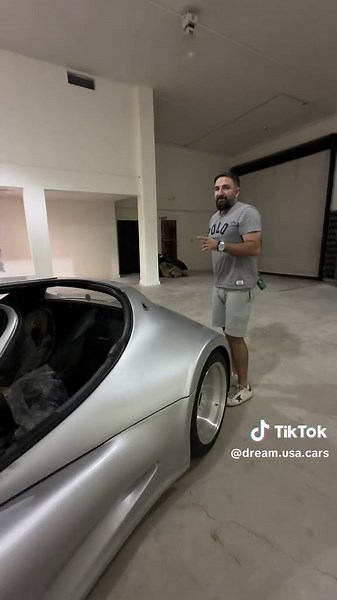 Заказать уникальную машину Lotus под заказ — доставка по всему миру