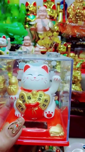 lucky c at ma neki-neku solar figurine by lucky3 with wallet charm