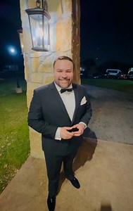 ¡Celebra el año nuevo con 🇲🇽The 3 Mexican Tenors! 🎤🎶 Prepárate para una velada inolvidable de clásicos atemporales y música conmovedora que conmoverá tu alma. 🎫Boletos: https://bit.ly/3MTenors ¡No te lo quieres perder! 🍾 Consigue tus entradas ahora en Eventbrite y asegura tu lugar para esta extraordinaria celebración de Año Nuevo 🎶✨ 🗓 sabado 28 de diciembre de 2024 ⏰ 7:30 p.m. 📍Arlington Music Hall, Arlington, TX | Javier Aguilar