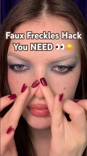 Faux freckles tutorial #FauxFreckles #FrecklesTutorial #MakeupHack #ViralMakeup #kbeauty #glowyskin