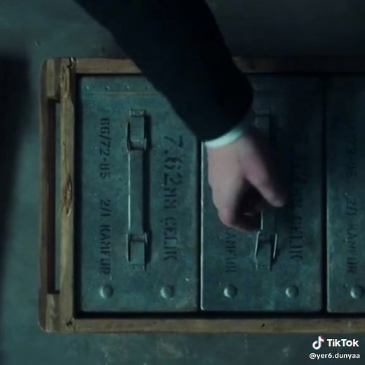 Exploring War Dogs: A Closer Look at the Film