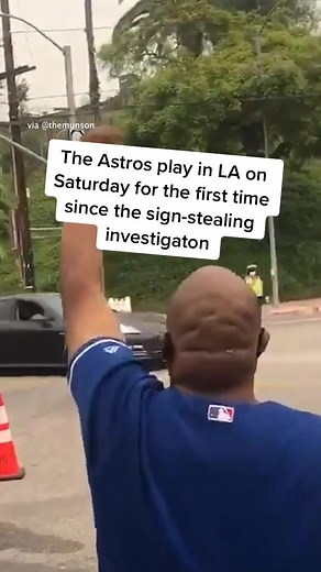 Dodgers Pitcher Joe Kelly and the Anti-Astros Crowd