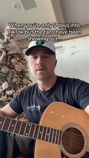 Eric Winter (@ericwinter76)’s video of The Rookie