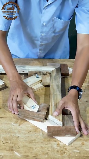 17K views · 176 reactions | Make Wood Working Easy With Corner Clamps #woodart #Design #carpentry #technique #homeuse #woodcraft #tricks #joinerytechnique #handmade #creative #woodworkingtips #carpenter #woodworking | Woodworking TV | Facebook