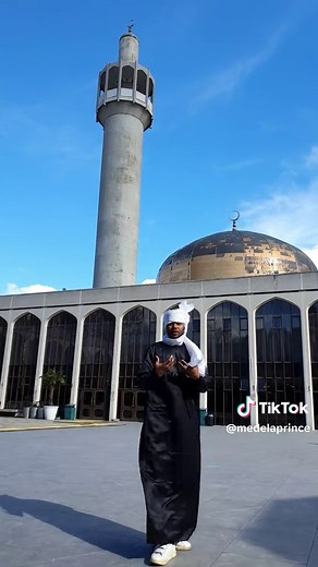 Explore London Central Mosque