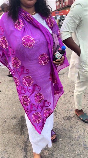 Islamic clerics, community leaders, and faithful recently gathered in Mushin, Lagos, for the Annual Ramadan Lecture organised by the Oil and gas guru, Abdul Akeem Adelaja founder of Abdul Akeem Adelaja Foundation in conjunction with the Jamfat Society of Nigeria. The event, held at Megbon Primary School Field behind Area D Police Station, featured a lecture by Islamic scholar Dr. Moshikur, who spoke on spiritual devotion, unity, and the importance of righteous living during Ramadan. Attendees en