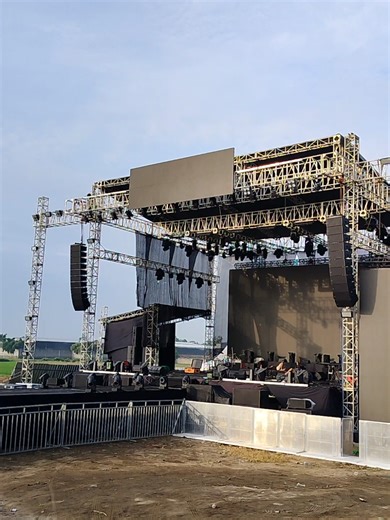 Ari Lasso Konser Malam Ini di Blitar