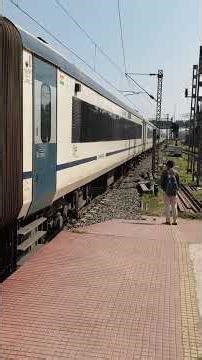 Beast in close view 👈