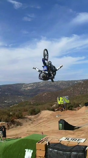 Rob Adelberg 🇦🇺 wins gold in Moto X Best Trick at #XGames 2022 #MotoX
