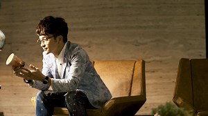 【父母接連失智 唐從聖照顧心境告白】 從尿失禁、偷藏物品，依稀可以看出有失智傾向。如果你發現家裡長輩也有類似情況，該怎麼辦？ 知名藝人唐從聖接受我們專訪，無私分享親身經歷！快來聽聽看他誠摯的建議👂🏻 🔎更多唐從聖的照顧故事：https://pse.is/DD5U7 🎥YouTube 高畫質：https://youtu.be/JlR7YQopMCg #失智 #唐從聖 #從從 #照顧 #照護 #阿茲海默症 #幸福熟齡 | 幸福熟齡