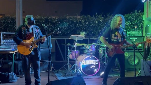 The Automatix with a short clip of a cover of a Rolling Stones song “Paint It Black” at The Criterion Hotel Weston, 15/11/25.. | The Automatix
