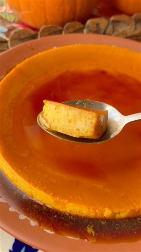 This easy flan comes together fairly quick. Takes longer for it to bake than anything else. Most flan recipes are about 1 hour in the oven. This is a simpler and smaller flan than my original post on my blog. Thank you to @munchieslab for sharing his abuela’s simple recipe. I added extra vanilla and orange zest. Details in the comments section below. ENJOY! #flan | La Piña En La Cocina