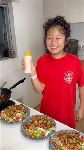 自分で作ったご飯にマヨソースビームする小学生 #ユーチューバー #人気 #小学6年はるの