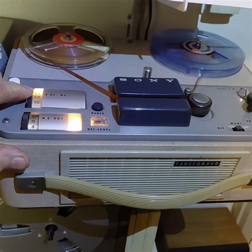 Sony Tapecorder model 103 met radio vintage sixties