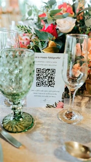 convite de aniversário on Instagram: "Com nosso QR Code personalizado, seus convidados enviam fotos do evento em segundos direto do celular para o seu álbum digital. Simples, rápido e sem precisar de aplicativos. Você imprime o QR Code, posiciona na festa ou envia por convite digital, e todos os registros chegam organizados em um só lugar. Veja sua festa pelos olhos de quem viveu com você. 👉 Crie agora seu QR Code grátis e libere essa nova experiência inesquecível! #festainfantil #festa #lembra