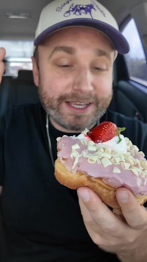 Here are the 10 best donut spots I tried in Southern CA this year with full reviews for each of them! We’ve got donuts from LA, OC and Riverside County in here! #Ocfoodie #lafoodie | Forking Around