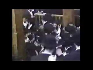 Avraham Fried- Simcha 1 - Hasidic - El Rebe.avi