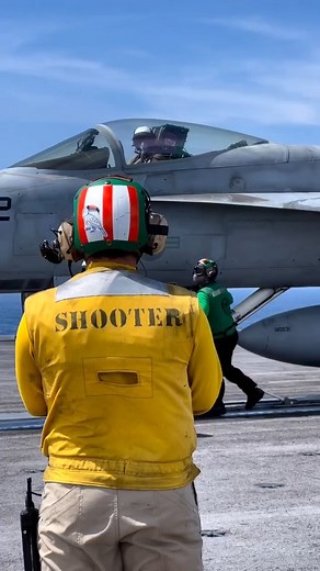 91K views · 5.1K reactions | Flight Deck Fun 朗 #navy #usnavy #sailor #navylife #deployed #ship #deployment #military #navystrong #fleet #go navy #seaman #squid #hooyah #underway #liberty #goshopping #inport #sealions #fleetweek #bluejacket #big7 #quartermaster #swos #seaduty | Air Supremacy | Facebook