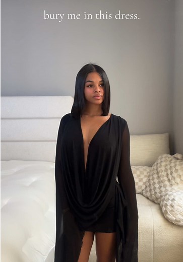 Stunning Dress with Amazing Sleeves You Need Now