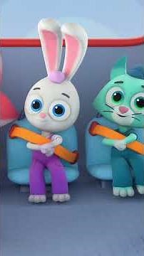 Stop, Go, Beep! 🛑➡️ | Fun Traffic Song for Kids with Coco | Beadies: Early Learning