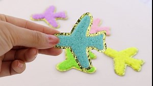 5 Pack Airplane Shape Embroidered Cloth Patch DIY Decorative Applique Cartoon Aircraft Embroidered Badge Iron-on Sew-on Flight Patch for for Arts Crafts Clothing Repair and Decoration