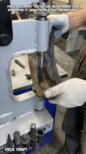 Specialized Tool for Brake Lining Replacement