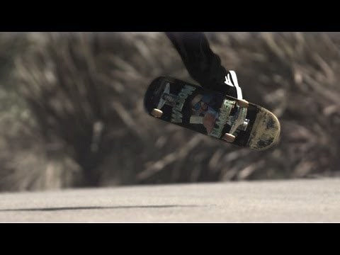 Mike Mo Capaldi slow motion impossible underflip (1000 fps)