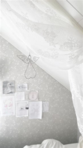 Charming Canopy Ideas for a Girly Room