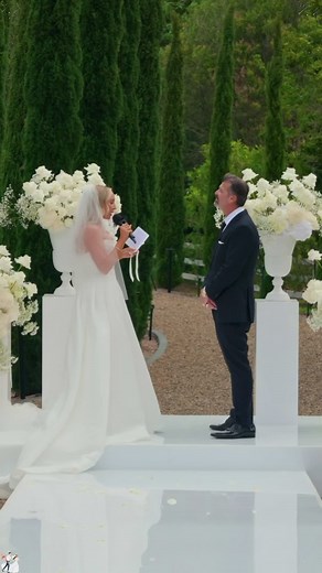 The Cutest Wedding Surprise with a Special Animal Guest