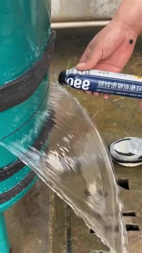 Annoyed by cracks, leaks, or loose fittings around your home or projects? Here’s the good news: This High-Quality Silicone Sealant makes sealing and fixing super easy—no mess, no stress, no special skills needed. ✅ Strong, flexible bond that lasts ✅ 100% waterproof & weather-resistant ✅ Works on glass, tiles, wood, plastic, and metal ✅ Heat & UV resistant—great for kitchens, bathrooms, and outdoors ✅ Easy to apply—perfect for both DIY users and professionals Don’t let small gaps turn into big pr