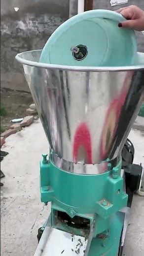 #feedpelletgrindingmill #animalfeedpelletgrindingmill #livestockfeedpelletmill