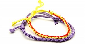 Comment faire un bracelet Kumihimo à 4 fils
