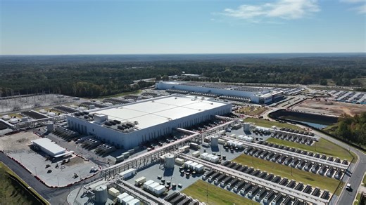 Today we announced Fairwater, our new datacenter in Atlanta, connected to our first site in Wisconsin and the broader Azure AI fleet to form the world’s first AI super factory!Fairwater embodies… | Lori Chaves