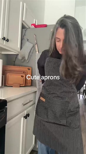 These aprons are as decorative as they are functional! Protect your clothes in the kitchen and look cute cooking! Set of 2! Grab this deal before they're gone! 👩‍🍳🧑‍🍳#apron#cooking#chef#cook#kitchentok