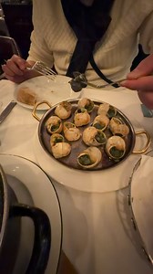 ချစ်သူ က ခရုလေးတွေ အခွံထဲကထုတ်ပေးနေတာ 🤍🤍 Music from this video belongs to the artist and all credits go to the artist. | Khin Bone Pyi