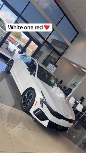 Discover the Kia GT Line: A Sporty Sedan Experience