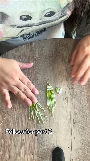 Matl: size 11 seed beads, size 12 needle, fireline thread 6lb/ .006 in dia, earring hook, wire guard