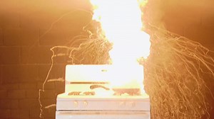 The Safest Ways to Put Out a Kitchen Fire