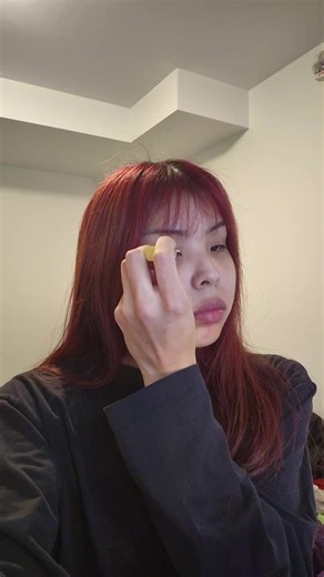 Makeup Therapy: Missing My Eyelashes