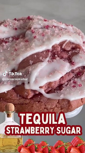 🍓Strawberry Tequila Sugar🍓 It's berry boozy 🥃 it sold out FAST the last time on the menu ✨Friday Menu✨ Houston's traditional & alcohol infused dessert destination Subscribe for menu updates & new flavors every week #strawberry #tequila #boozydesserts #foodie
