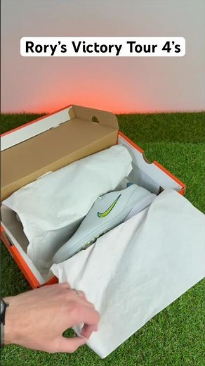 Unboxing Rory’s Masters Winning Nike Victory Tour 4 spiked golf shoes #golf #nike