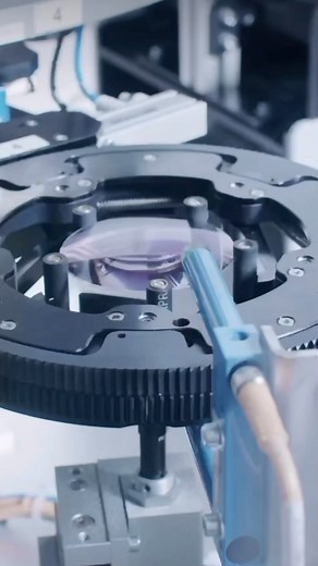 Take a look behind the scenes at the Rodenstock lenses on their journey through the production process, from your order at your optometry practice to the insertion of your new lenses into your frame. #rodenstock #rodenstockaustralia #lenses #lensproduction #eyeglasses #spectacles | Rodenstock