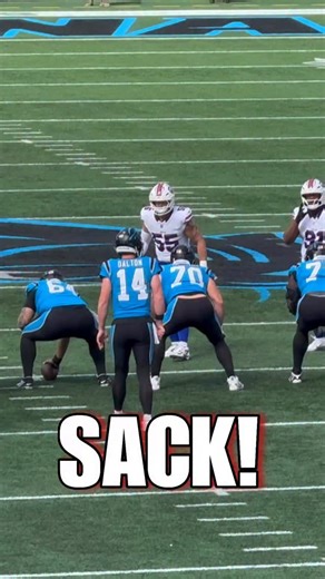 7.5K views · 2.6K reactions | Another week, another sack for Ed Oliver!  That’s the 30th sack of his career! #bills #letsgobuffalo #billsmafia #billsfans #billsfan #billsbunker #nfl #sports #football #buffalo #keeppounding | The Bills Bunker | Facebook
